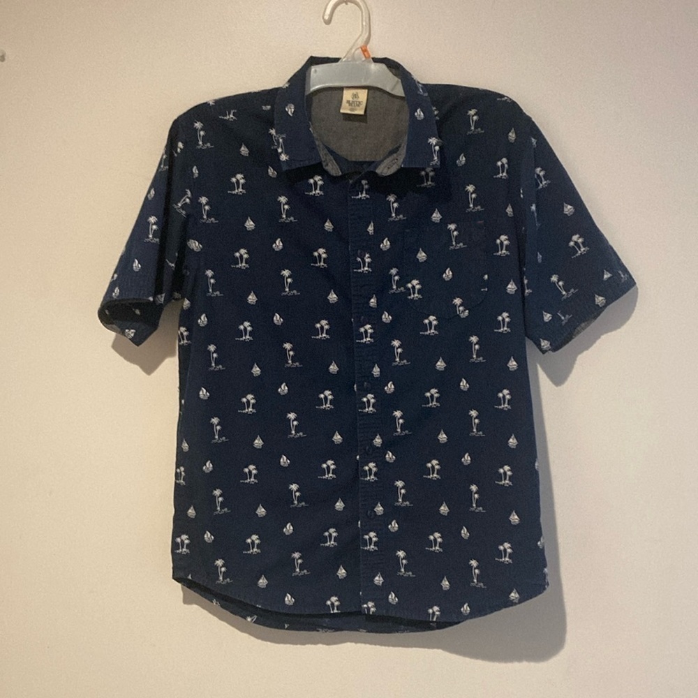 Rustic Blue mens short sleeve navy shirt palm trees and sail boats design large